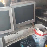 دو عدد مانیتور  crt سالم