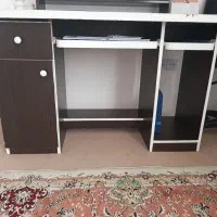 میز تحریر محکم و سالم