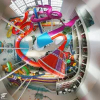 استخر و مجموعه تفریحی opark اوپارک