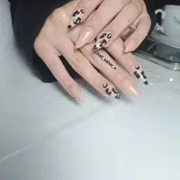 کاشت ناخن