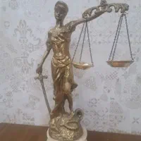 وکیل پایه یک دادگستری با سابقه بالا وکالت