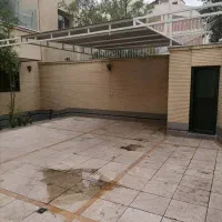 اجاره-منزل-دربست-حیاط-دار-طبقه-همکف-روبروی-پارک