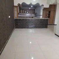 طبقه بالا ۱۳۵ متری کوی طالقانی سمت میدان فوتبال