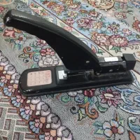 دستگاه منگنه