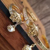 دستبند و انگشتر ورساچ