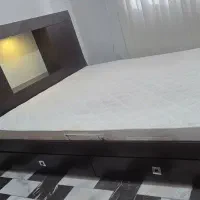 تخت و میز لوازم آرایش|تخت و سرویس خواب|لنگرود, |دیوار