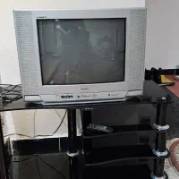 تلویزیون پارس بدون مشگل همراه با میز