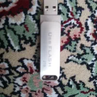 یک عدد فلش دو ترا بایت لنوو