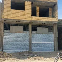 یک  مغازه ۵۰ متری ویک  خانه ۱۵۰متری  بالای مغازه