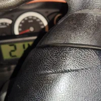 کوئیک  r قرمز مشکی مدل ۴۰۱