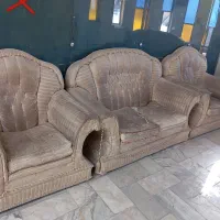 یک دست مبل هفت نفره دست دوم|مبلمان خانگی و میز عسلی|کرمان, |دیوار