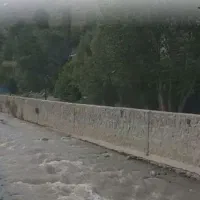 زمین-جاده-چالوس-نرسیده-به-هتل-گچسر