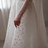 به یک فروشنده حرفه ای لباس عروس نیازمندیم|استخدام بازاریابی و فروش|نظرآباد, |دیوار