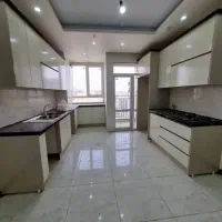 ۷۷ متر نوساز