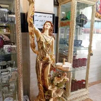 مجسمه لوکس ابنمادار