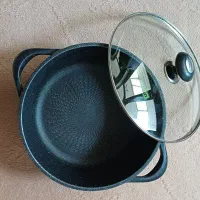 قابلمه چدن سایز ۲۶ در حد نو