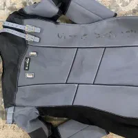 لباس تیراندازی|لباس|فردیس, نگارستان|دیوار