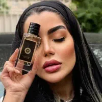خانم برای تولید محتوا