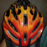 کلاه دوچرخه نو یک ماه استفاده شده