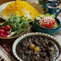 آشپزی در منزل انجام میدم