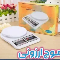 ترازو آشپزخانه ۱۰ کیلوگرمی با ۲ عدد باطری صوتی