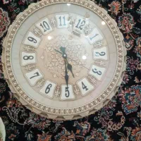 ساعت دیواری نو عالی