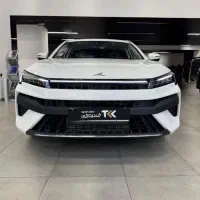 کی ام سی J7 مدل 1404 تجارت خودرو خسروانی