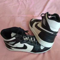 کفش کتونی ساقدار نوشماره 44 مشکی سفید ایرجردن