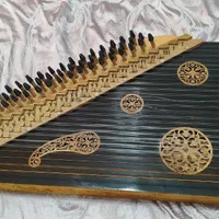 ساز قانون سوریه جمیل حداد|سازهای سنتی|اندیشه, اندیشه فاز ۱|دیوار