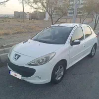 207 مدل 90 فرانسوی کم کار|خودرو سواری و وانت|مشهد, آپارتمان های مرتفع|دیوار