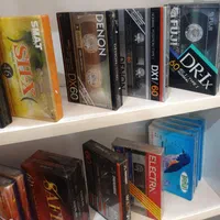 کلکسیون نوارکاست آکبندخارجی و فیلمهای ویدئو