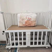 گهواره نوزاد چوبی