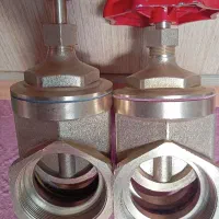 برنجی ۲عدد|مصالح و تجهیزات ساختمان|فلاورجان, |دیوار