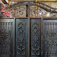 به یک شاگرد جهت کار جوشکاری درب وپنجره