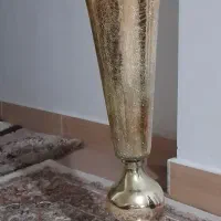 گلدان طلایی بزرگ