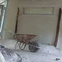 کارگر ساده برای کمک