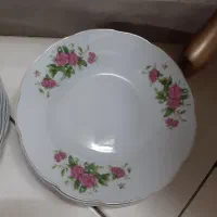 ظرف و ظروف چینی قدیمی گل سرخی گل سرخ|ظروف سرو و پذیرایی|تهران, شهرک شریعتی|دیوار