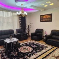 مبلمان چرم در حد نو|مبلمان خانگی و میز عسلی|تهران, جنت‌آباد شمالی|دیوار