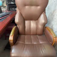 میز مدیریتی وکیوم شده تهران و صندلی مدیریتی ارکا