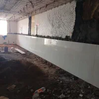 کاشی کاری وسرامیک کف وبدنه