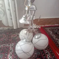 سلام یک عدد تخت وخواب فلزی و یک عدد لوستر