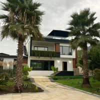 ویلا-باغ-مدرن-با-استخر-و-رووف-خیرودکنار