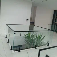 نرده شیشه ای هندریل