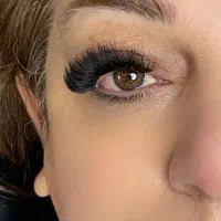 اکستنشن مژه و لیفت و‌لمینیت مژه و ابرو