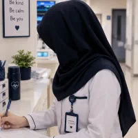 همراه‌بیمارخانم‌دربیمارستان/دانشجوی‌پرستاری