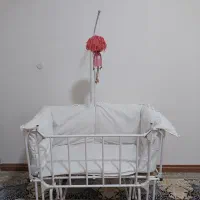 گهواره نوزادی در حد نو