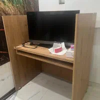 میز مطالعه کتاب خانه ای