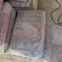 ۱۴ کیسه سیمان