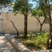 یک باب منزل ویلایی در بلوار ارتش کوچه ۲۱