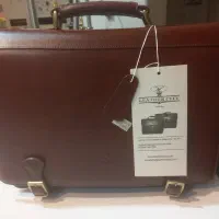 کیف چرم درجه یک نو و اصلا استفاده نشده